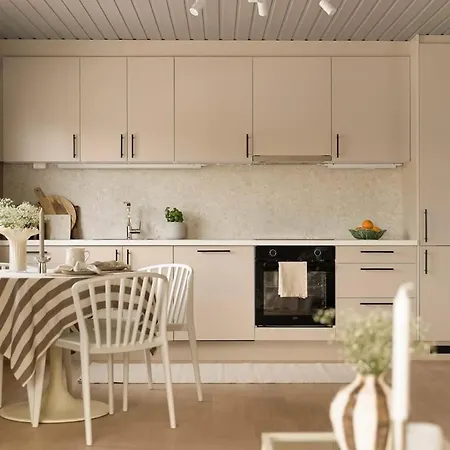 Modern With 2 Bedrooms And Parking Apartament